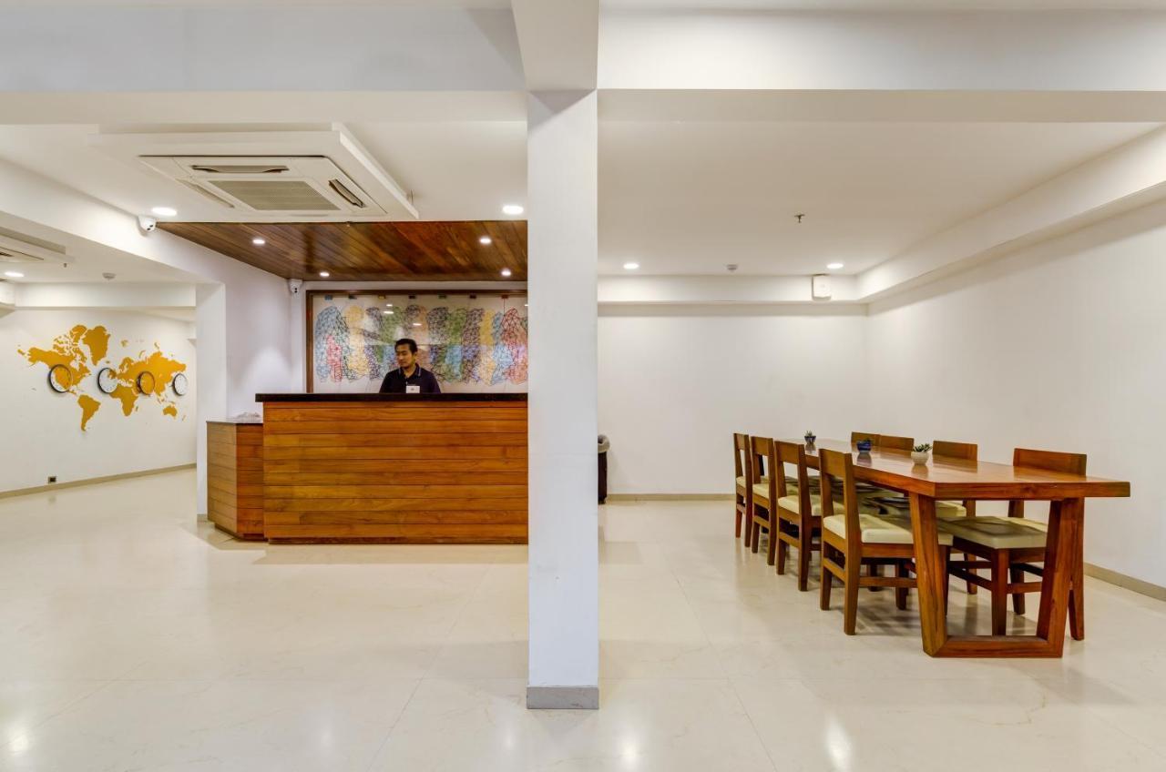 Ginger Surat City Centre Екстериор снимка